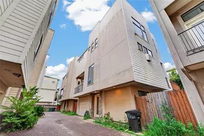 818 Lester Street, Houston, TX 77007 - Photo 1