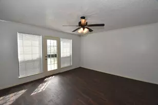 9007 Woodleigh Dr, Houston, TX 77083 - Photo 9
