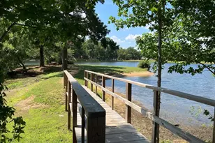 411 Shawnee Dr, Conroe, TX 77316 - Photo 15