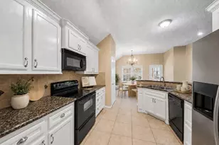 411 Shawnee Dr, Conroe, TX 77316 - Photo 7