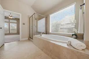 527 Jordan Creek Ct, League City, TX 77573 - Photo 33