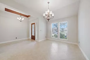 527 Jordan Creek Ct, League City, TX 77573 - Photo 11