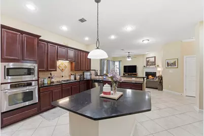8519 Crescent Valley Lane, Humble, TX 77346 - Photo 9