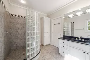 608 Little John Ln, Houston, TX 77024 - Photo 41