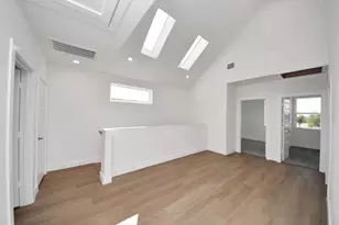 2210 Diagonal Ln, Houston, TX 77051 - Photo 17