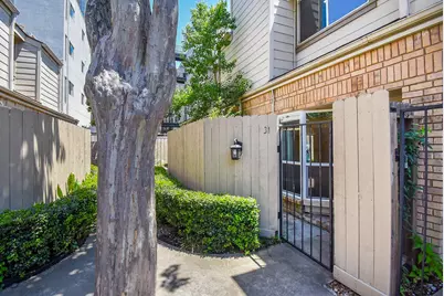 1829 Augusta Drive #31, Houston, TX 77057 - Photo 3