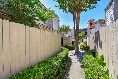 1829 Augusta Drive #31, Houston, TX 77057 - Photo 27