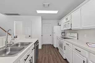 10 Jenny Wren Ct, The Woodlands, TX 77382 - Photo 17