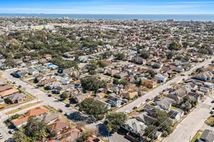 4919 Austin Dr, Galveston, TX 77551 - Photo 33