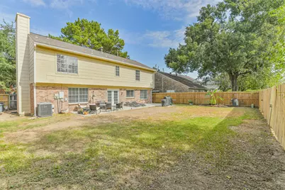 10215 Tablerock Drive, Houston, TX 77064 - Photo 35