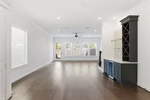 819 W 19th St, Houston, TX 77008 - Photo 17