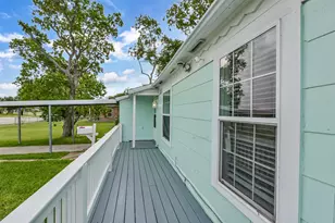 228 16th Ave N, Texas City, TX 77590 - Photo 5