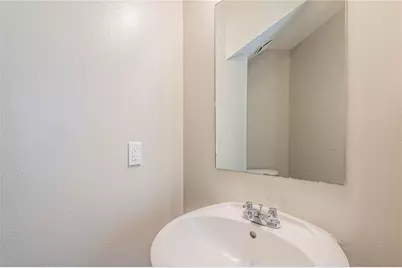 10061 Sharpton Drive, Houston, TX 77038 - Photo 15