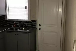 3204 Napoleon St, Houston, TX 77004 - Photo 7