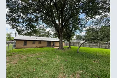 515 Elm Street, Navasota, TX 77868 - Photo 21