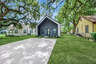 605 E Murrill Ave, Baytown, TX 77520 - Photo 31