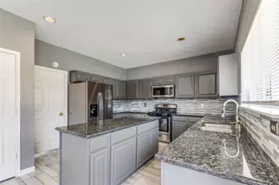 16415 Dawncrest Way, Sugar Land, TX 77498 - Photo 9