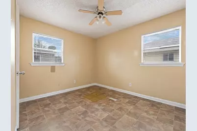 7410 Lindencrest Street, Houston, TX 77061 - Photo 17