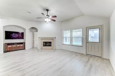 11710 Harristown Drive, Houston, TX 77047 - Photo 9