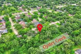 212 Live Oak Ln, Lake Jackson, TX 77566 - Photo 37
