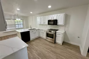 22722 Hawkwood Dr, Spring, TX 77373 - Photo 3