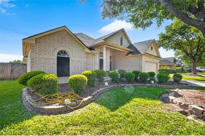 10330 Sage Brook Drive, Houston, TX 77089 - Photo 3