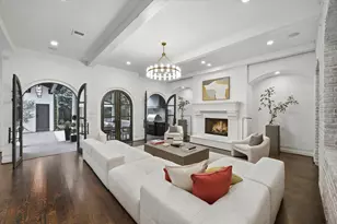 2330 Maroneal St, Houston, TX 77030 - Photo 7