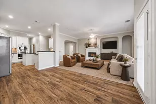7715 Bayou Green Ln, Sugar Land, TX 77479 - Photo 9