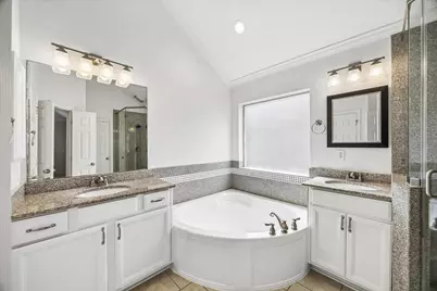 7715 Bayou Green Lane, Sugar Land, TX 77479 - Photo 15