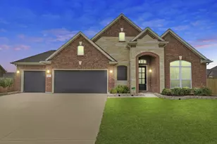 9311 Secretariat Ln, Mont Belvieu, TX 77523 - Photo 3