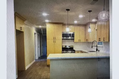 215 Anna Street, Tomball, TX 77375 - Photo 5