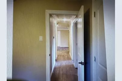 215 Anna Street, Tomball, TX 77375 - Photo 9