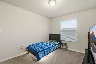 8434 Beacon Bay Cir, Baytown, TX 77523 - Photo 23