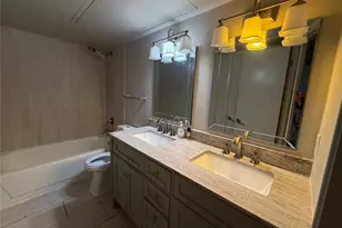 2626 Holly Hall St, Houston, TX 77054 - Photo 17