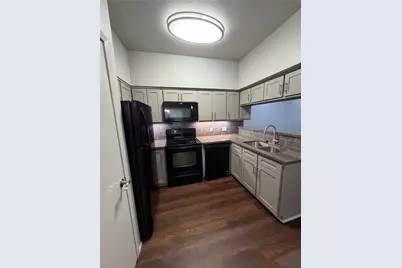 2626 Holly Hall Street #102, Houston, TX 77054 - Photo 33