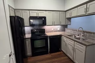 2626 Holly Hall St, Houston, TX 77054 - Photo 33