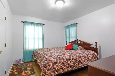 6651 Crestmont Street, Houston, TX 77033 - Photo 17