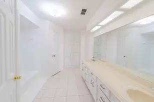 15443 El Padre Dr, Houston, TX 77083 - Photo 15