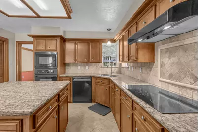8111 Northbridge Drive, Spring, TX 77379 - Photo 13
