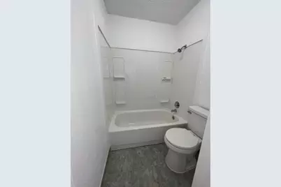 1516 Bay Area Boulevard #B2, Houston, TX 77058 - Photo 9