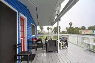 4102 Surf Dr, Galveston, TX 77554 - Photo 3