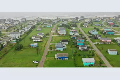 4102 Surf Drive, Galveston, TX 77554 - Photo 33