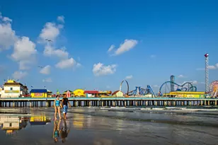 4102 Surf Dr, Galveston, TX 77554 - Photo 39