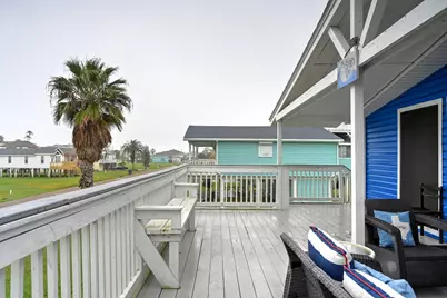 4102 Surf Drive, Galveston, TX 77554 - Photo 5