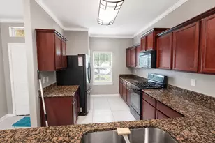 9427 Ruby Mist Dr, Rosharon, TX 77583 - Photo 3