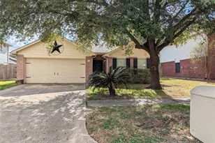 714 N Vista Dr, Houston, TX 77073 - Photo 1