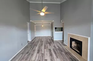 1860 White Oak Dr, Houston, TX 77009 - Photo 3