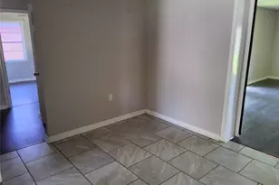 701 Sherrill St, West Orange, TX 77630 - Photo 11