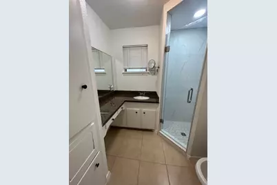 10222 Oakpoint Drive, Houston, TX 77043 - Photo 11
