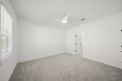 4711 Bay Vista Drive, Baytown, TX 77523 - Photo 9